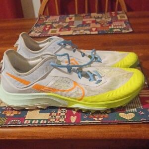 Nike White and Neon Yellow Athletic Shoes